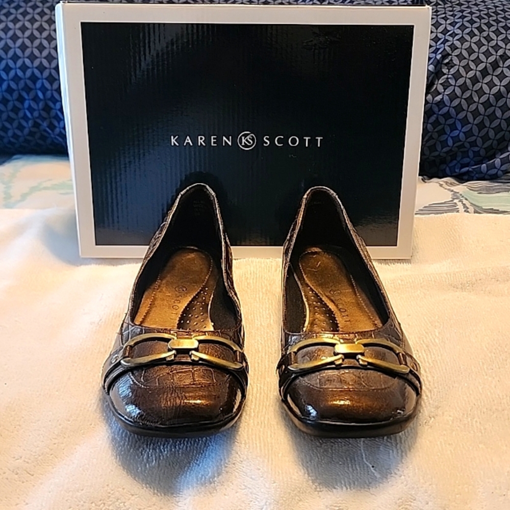 Women's Karen Scott